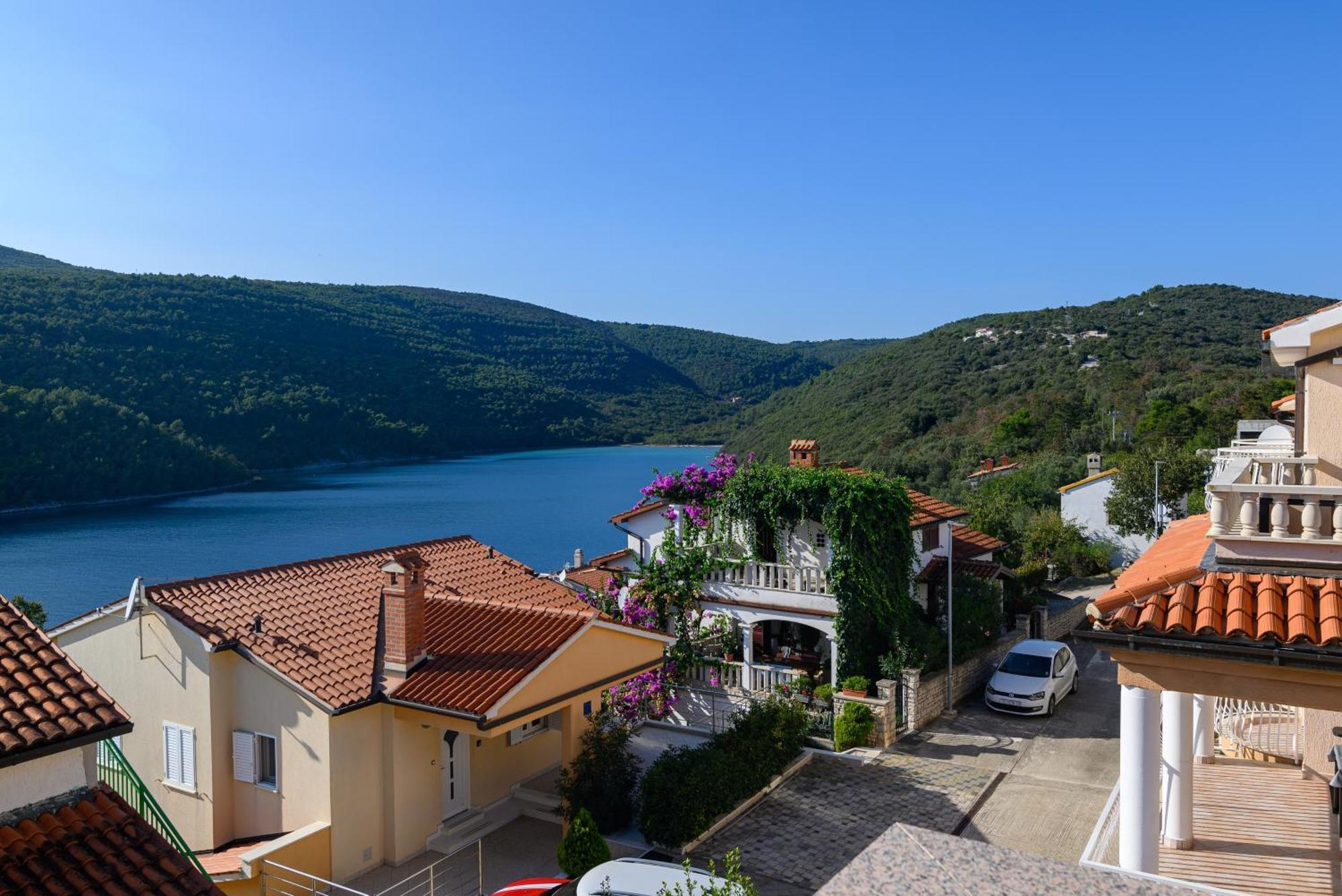 Apartments By The Sea Duga Luka - Prtlog, Labin - 2335 Экстерьер фото